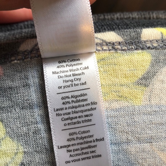 Lularoe Classic T. Size M. NWOT. NEVER WORN. - Picture 2 of 2